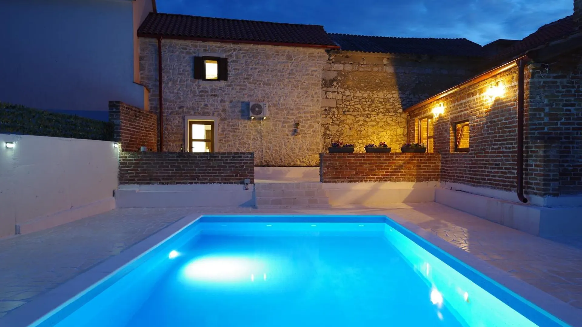 Villa Dora With Private Pool Podgradina   Podgradina (Posedarje)