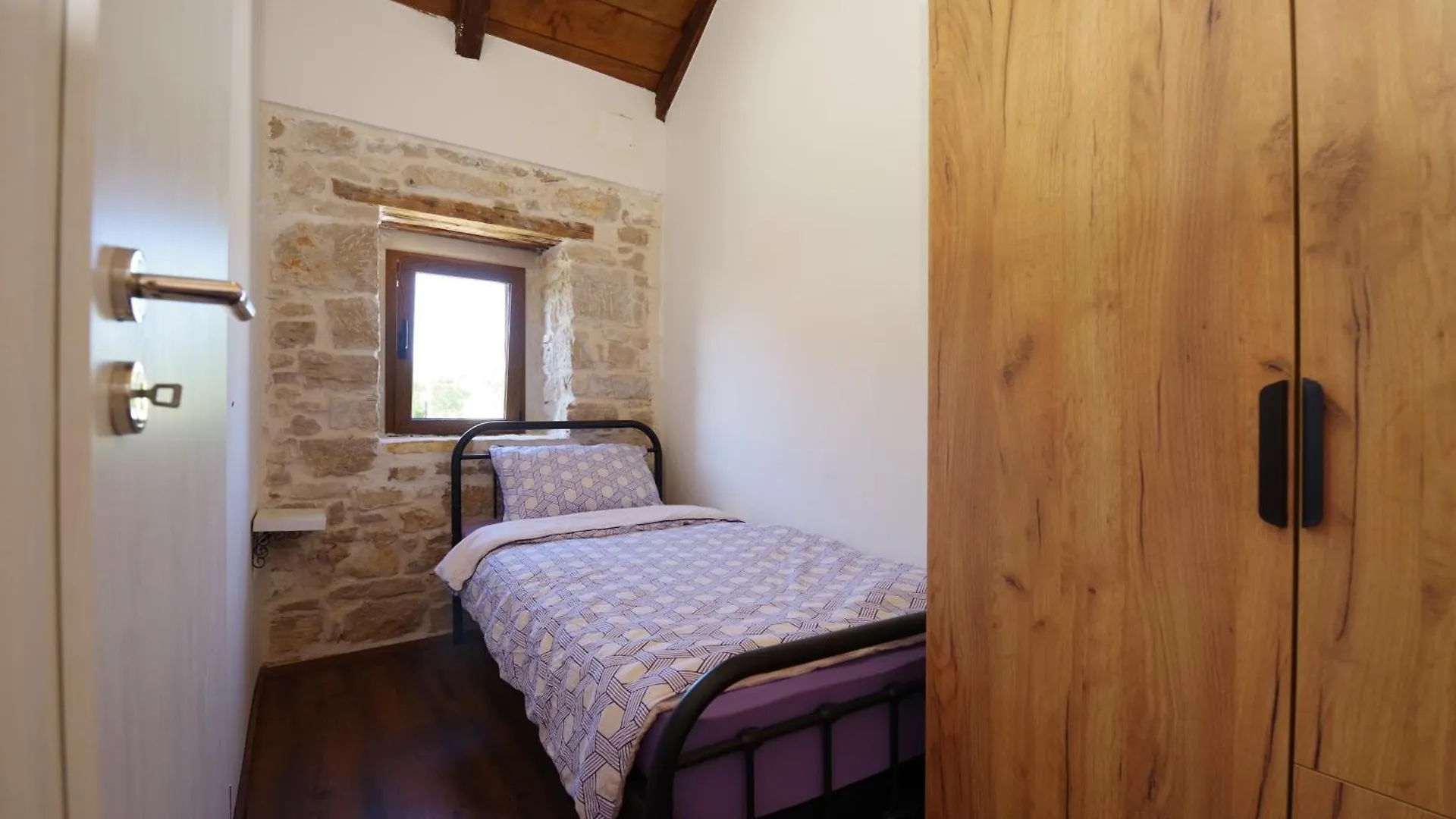 Villa Dora With Private Pool Podgradina  0*, Podgradina (Posedarje)